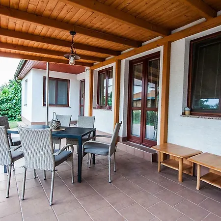 Bile Domky Apartment Lednice